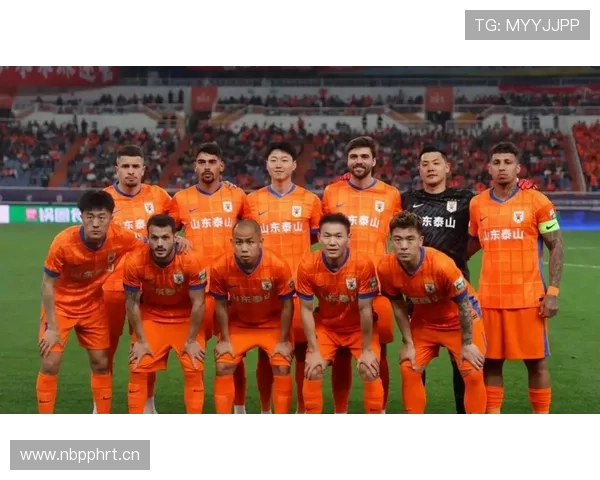 山东泰山防守老将坐镇背景下,体系问题显现,防守表现波动对赛季走势形成制约 山东泰山防守老将坐镇背景下,体系问题显现,防守表现波动对赛季走势形成制约