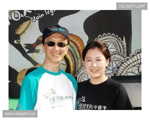 伏明霞又晒生活照，运动员名号在，家里像私人奢侈品博物馆——我心态崩了